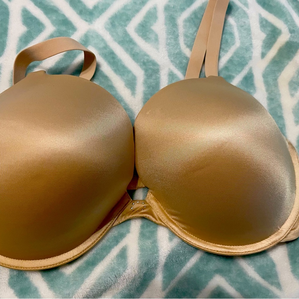 Maidenform Satin Beige Bra. Size 36DD